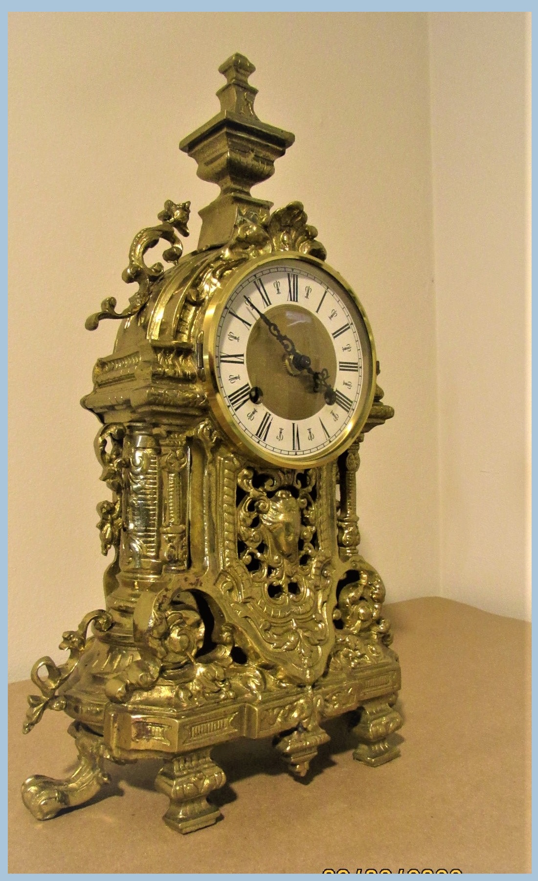 Antique Functional Playing Clock | Ouslet Auction