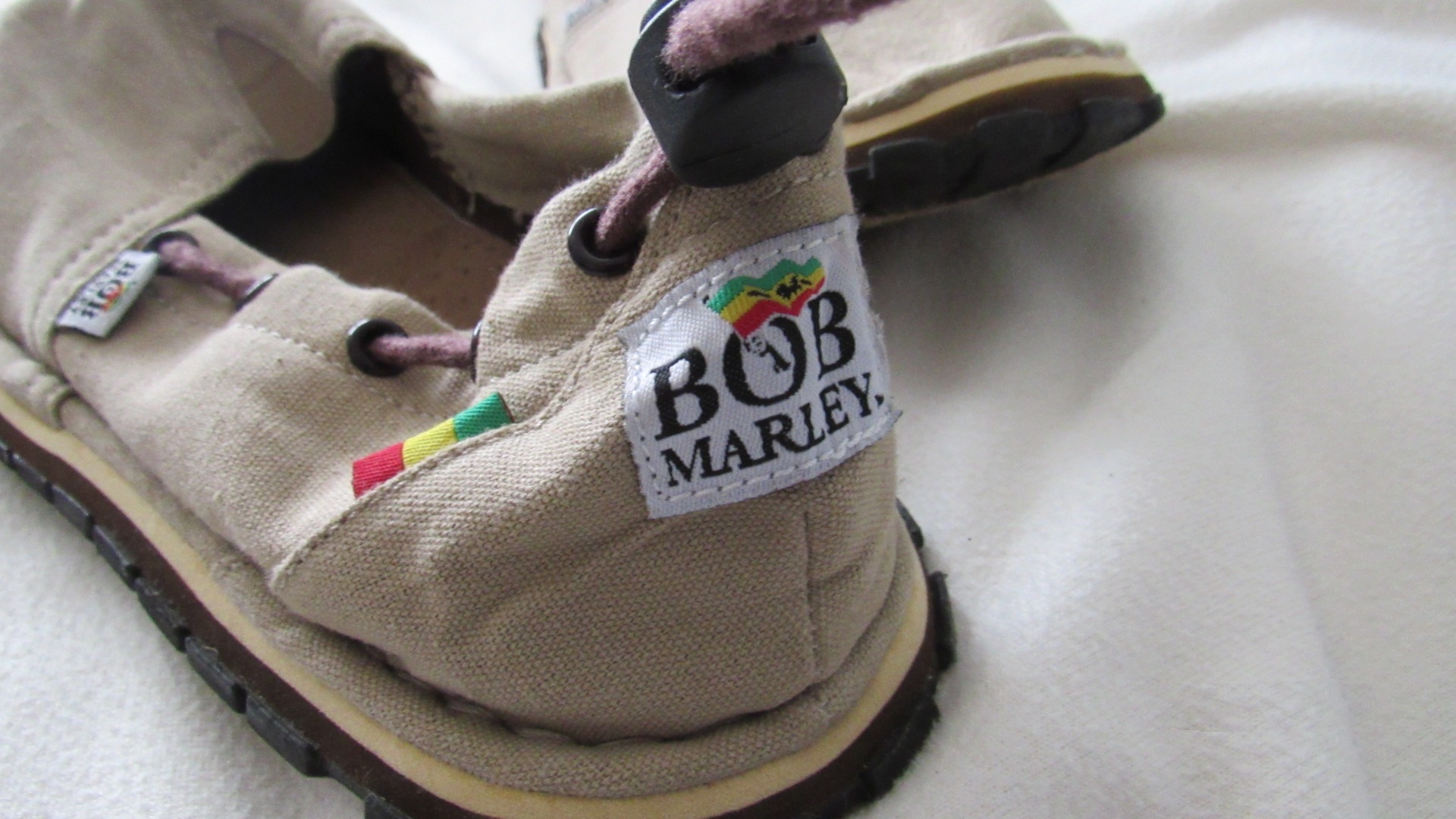Bob Marley Men's Beach Shoes.