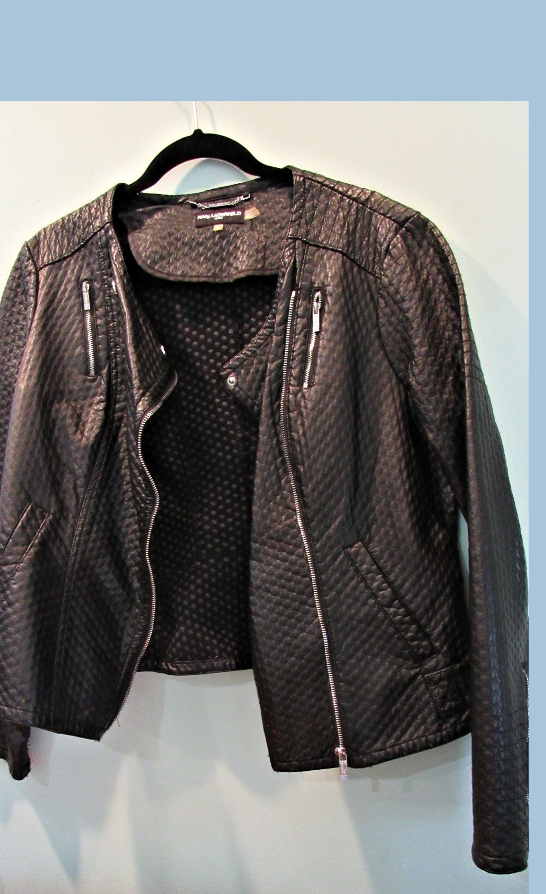 Black Jacket - KARL LAGERFELD Paris | Ouslet Auction