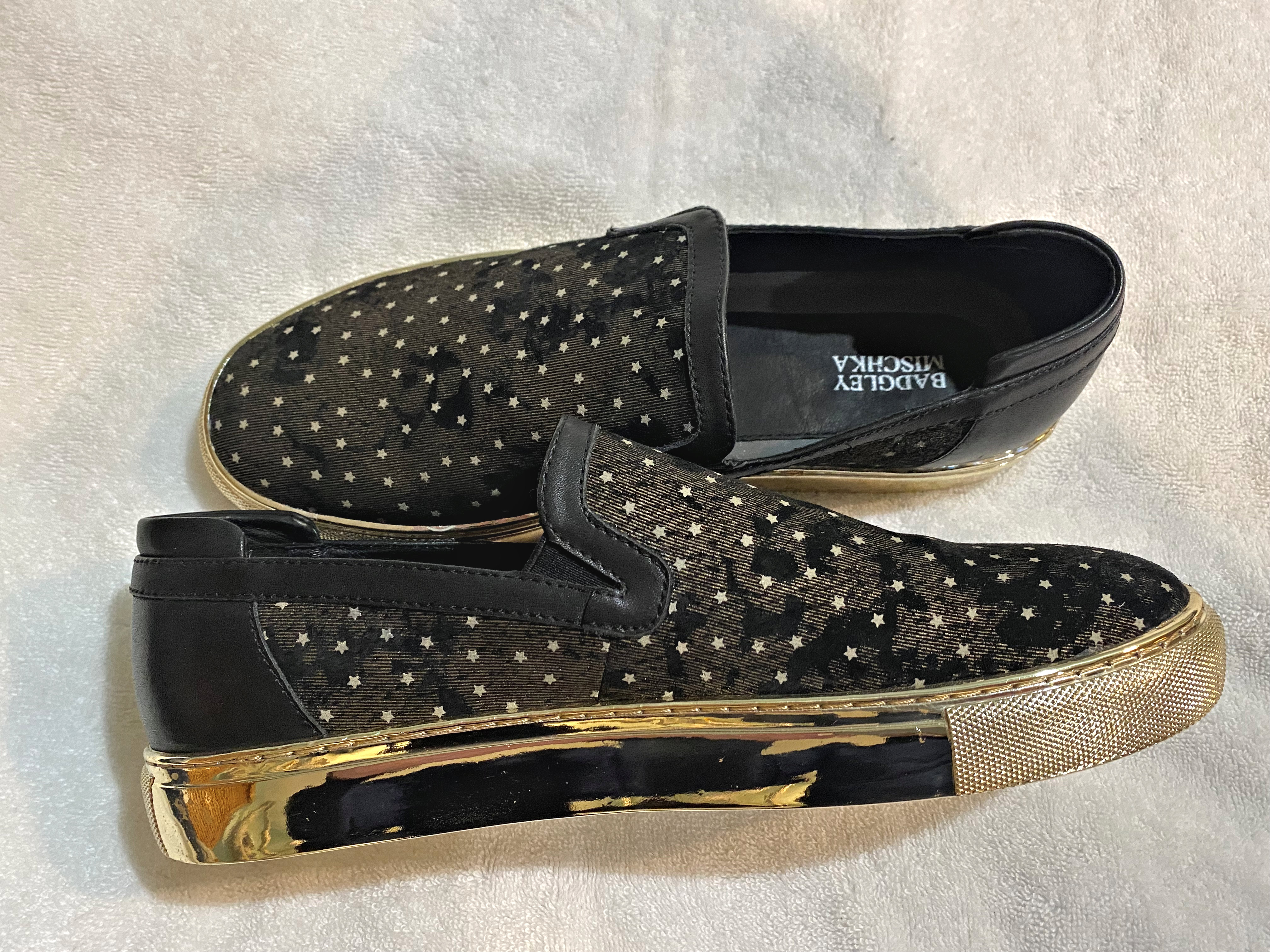 Designer Women's BADGLEY MISCHKA Sneakers | Ouslet Auction